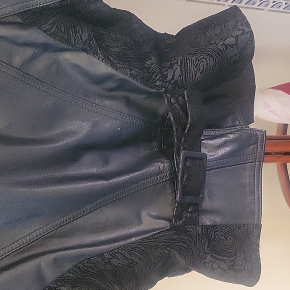 Vintage Genuine Leather Jacket - Picture 7 of 7